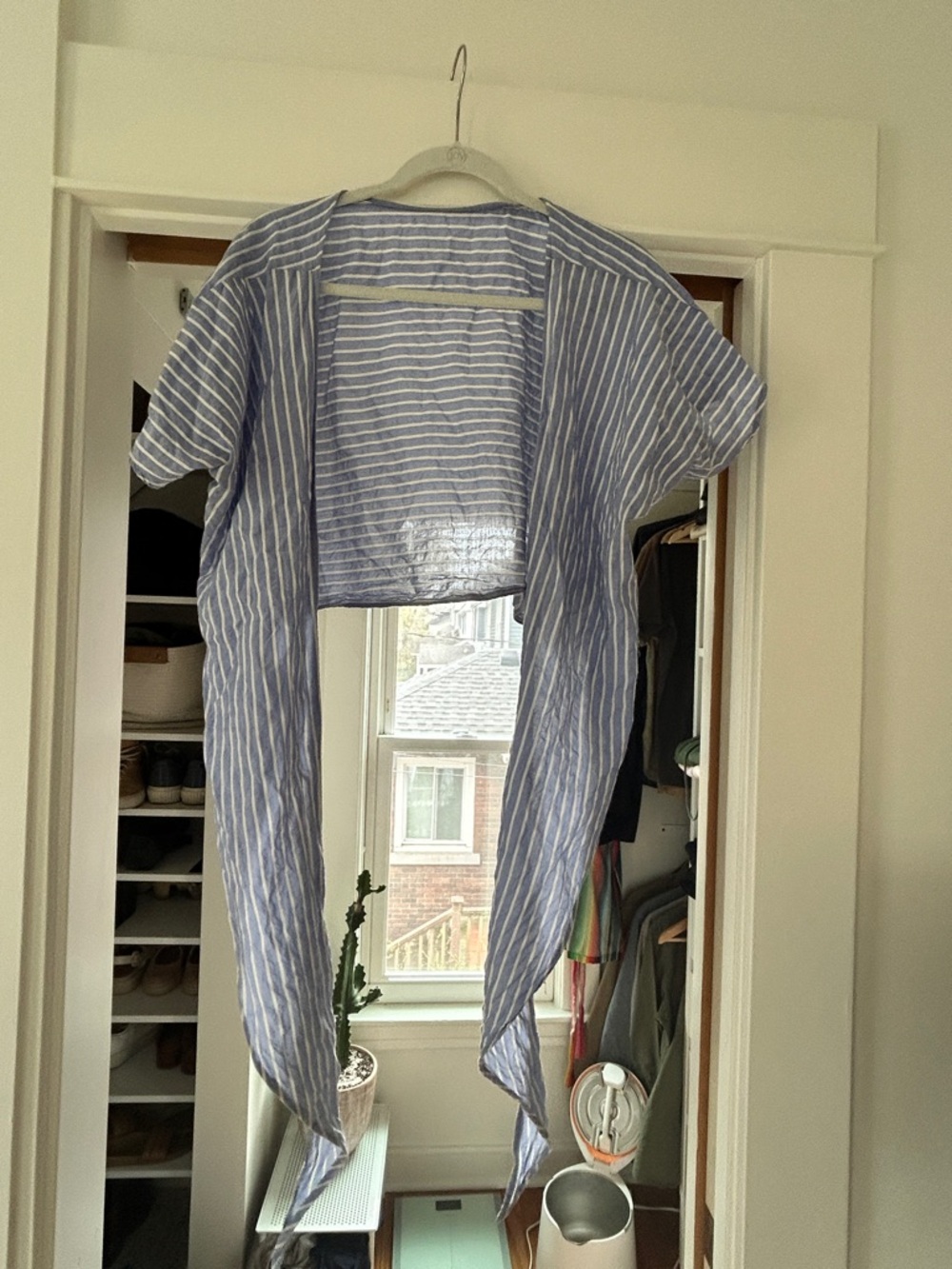 Hackwith Design reversible wrap top - Picture 2 of 6